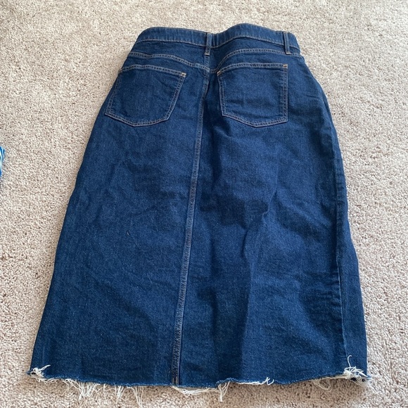 GAP Icon MIDI Skirt - Picture 3 of 4